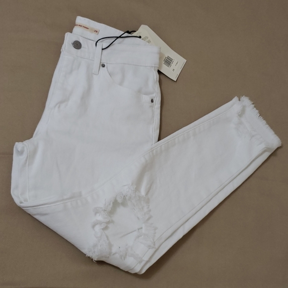 Levi's  High-Rise Skinny Ankle  Jeans - Picture 4 of 8